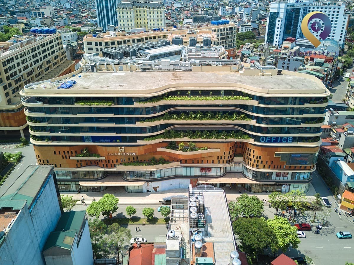 Toàn cảnh mặt ngoài tòa nhà Tiến Bộ Plaza tại Hà Nội - hình ảnh từ Property Plus
